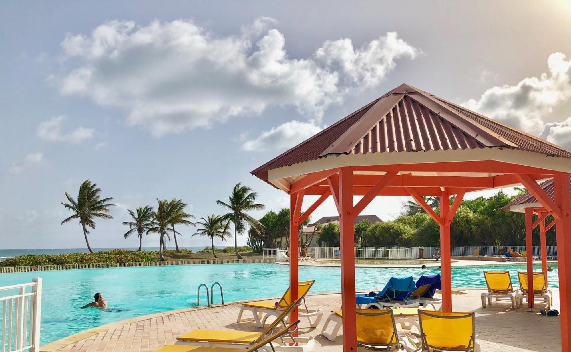 Guadeloupe- Saint-Francois- Residence Anse Des Rochers - Appartement Quart De Villa Etage - Vue Mer- 4 Personnes - Lit Bebe Sur Demande - Citerne Et Wifi Prives -Animaux Ok-Acces Plage Direct -Apnee Bien-Etre Experience Sur Demande Avec Instructeur A Esterno foto